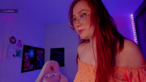 Monkey D Maddie online show from 10.06.25