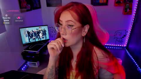 Monkey D Maddie online show from 10.07.25