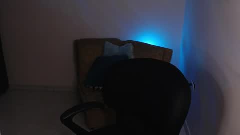 Snapshot of millyx_ chatting on 05.30.26 Emily online show from 05.30.26