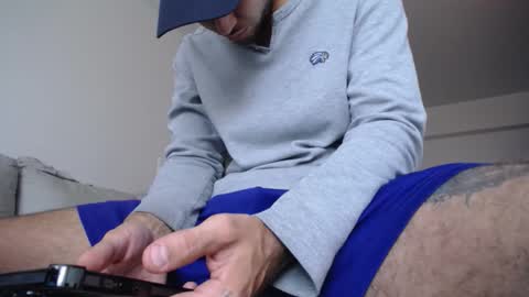 Snapshot of milostructor chatting on 02.26.26 miloslove online show from 02.26.26