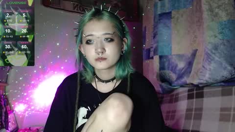 Snapshot of milten_trish chatting on 09.18.25 milten_trish online show from 09.18.25