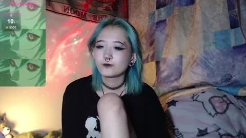 Snapshot of milten_trish chatting on 10.06.25 milten_trish online show from 10.06.25