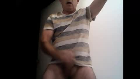 Snapshot of milu72 chatting on 01.25.25 milu72 online show from 01.25.25