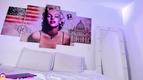 milu modelo independiente .onlyfans kmila model online show from 12.19.24