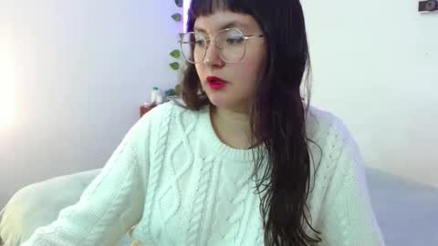 mily_baker online show from 03.03.25