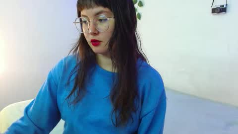 mily_baker online show from 03.11.25