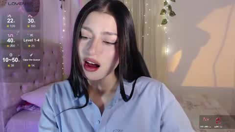 Snapshot of mily_thomson_b chatting on 07.18.26 Mily online show from 07.18.26