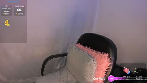 Snapshot of milysauria_ chatting on 01.18.25 Mily  online show from 01.18.25