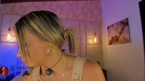 Snapshot of milyy_vermont chatting on 04.20.26 Milyy online show from 04.20.26