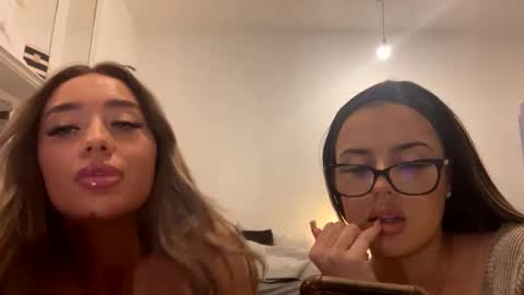 Mimi Monroe  online show from 02.28.25