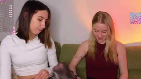 MilaBlack and  StacyBlonde Today unboxing Lovens OMG online show from 04.11.26