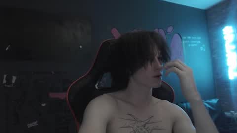 Max online show from 10.13.25