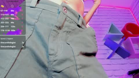 Minji online show from 01.30.25