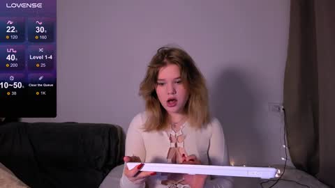 Snapshot of mina27372 chatting on 12.20.24 hi Im Mina  online show from 12.20.24