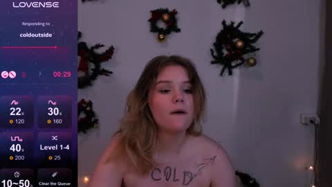 Snapshot of mina27372 chatting on 12.25.24 hi Im Mina  online show from 12.25.24