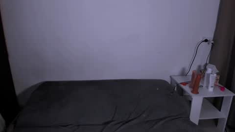 Snapshot of mina27372 chatting on 02.07.25 hi Im Mina  online show from 02.07.25