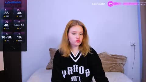 Snapshot of mina27372 chatting on 10.11.25 hi Im Mina  online show from 10.11.25