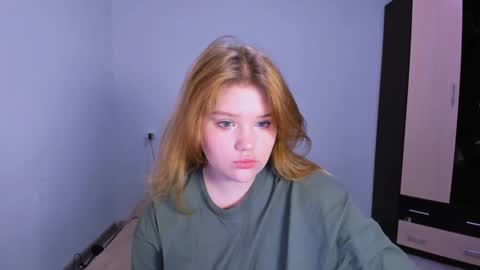 hi Im Mina  online show from 11.10.25