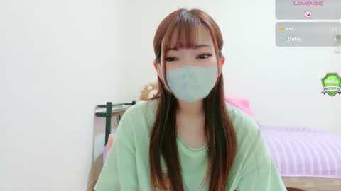 Snapshot of mina_x chatting on 10.03.25 mina_x online show from 10.03.25