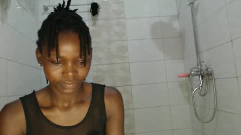 Snapshot of minatah6 chatting on 11.11.25 minatah6 online show from 11.11.25