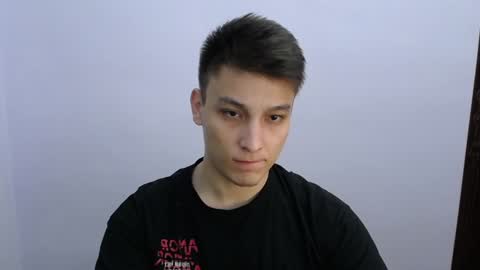 Snapshot of minato_kabuki chatting on 12.18.24 MINATO online show from 12.18.24