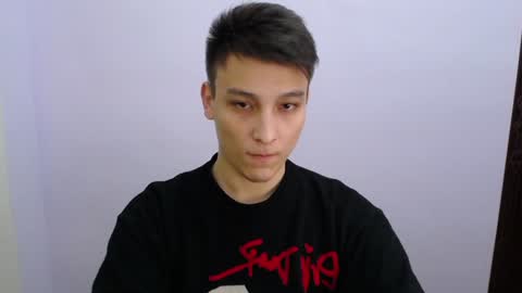 Snapshot of minato_kabuki chatting on 12.22.24 MINATO online show from 12.22.24