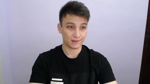 Snapshot of minato_kabuki chatting on 12.23.24 MINATO online show from 12.23.24