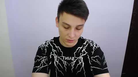 Snapshot of minato_kabuki chatting on 02.19.25 MINATO online show from 02.19.25