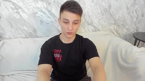 minato_kono online show from 02.07.25