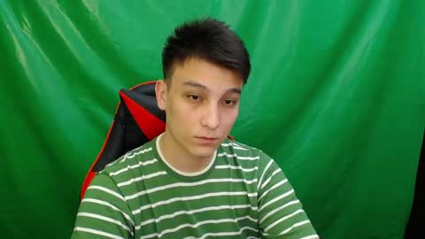 minato_kono online show from 10.14.25