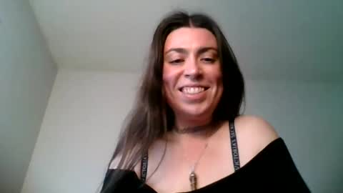 Snapshot of mindfuct chatting on 02.08.25 mindfuct online show from 02.08.25