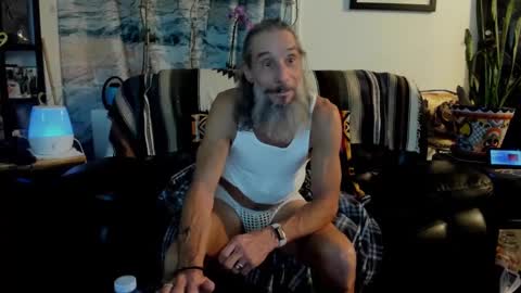 Snapshot of mindphuk chatting on 02.05.25 mindphuk online show from 02.05.25