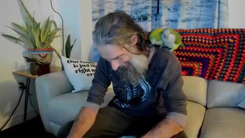 Snapshot of mindphuk chatting on 11.08.25 mindphuk online show from 11.08.25