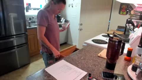 Mindy Mars online show from 11.17.25