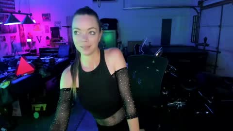 Mindy Mars online show from 04.24.26