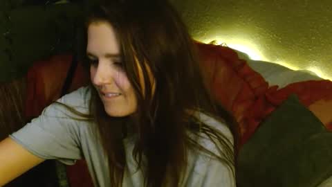 Snapshot of mindymounds chatting on 02.27.26 Mindy online show from 02.27.26