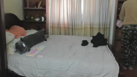 Snapshot of minefoxy2 chatting on 01.18.26 Amber online show from 01.18.26