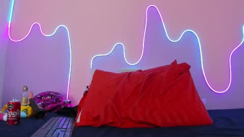 Snapshot of mingie_rouse chatting on 02.13.25 Mingie online show from 02.13.25