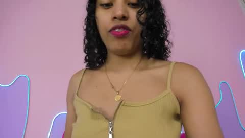 Snapshot of mingie_rouse chatting on 10.13.25 Mingie online show from 10.13.25