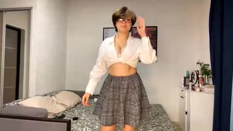 Snapshot of mingjorgenson chatting on 10.21.25 Luna Moon online show from 10.21.25