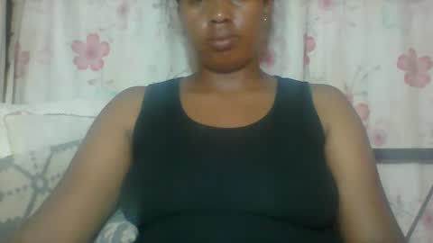 Snapshot of minie4tina chatting on 12.10.24 Minie4Tina online show from 12.10.24