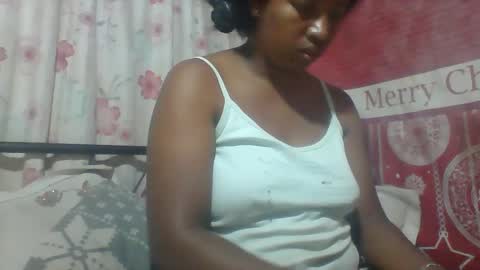 Snapshot of minie4tina chatting on 12.16.24 Minie4Tina online show from 12.16.24