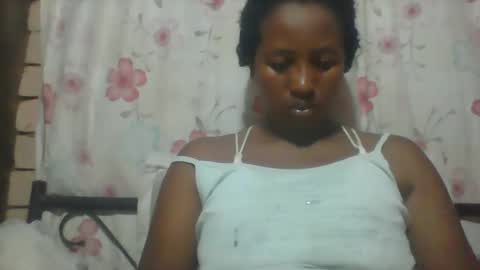 Snapshot of minie4tina chatting on 12.20.24 Minie4Tina online show from 12.20.24