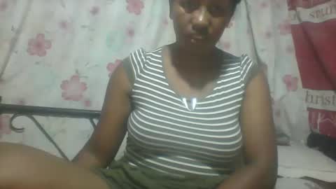 Snapshot of minie4tina chatting on 12.21.24 Minie4Tina online show from 12.21.24