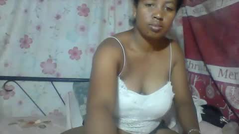 Snapshot of minie4tina chatting on 12.28.24 Minie4Tina online show from 12.28.24