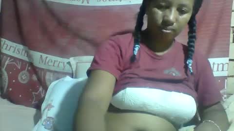 Snapshot of minie4tina chatting on 12.29.24 Minie4Tina online show from 12.29.24