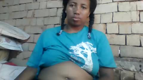 Snapshot of minie4tina chatting on 12.30.24 Minie4Tina online show from 12.30.24