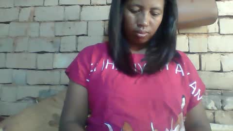 Snapshot of minie4tina chatting on 01.09.25 Minie4Tina online show from 01.09.25