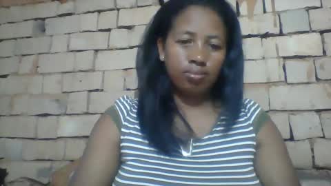 Snapshot of minie4tina chatting on 01.15.25 Minie4Tina online show from 01.15.25