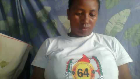 Snapshot of minie4tina chatting on 02.11.25 Minie4Tina online show from 02.11.25